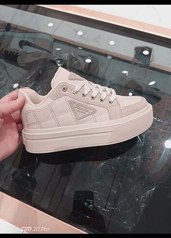 Prada bayan spor ayakkabi