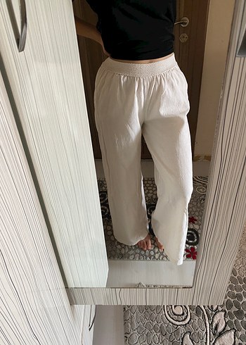 Beyaz keten pantolon