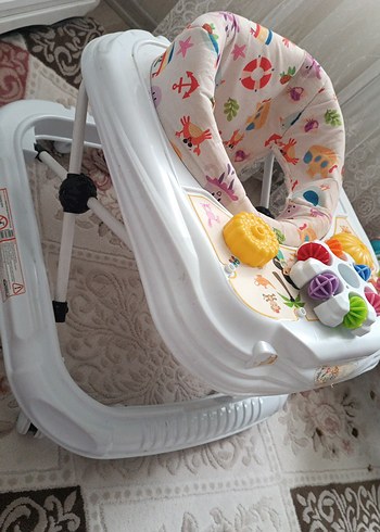 Beden Renkli Bebek Yürüteci Oyuncaklı