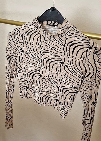 s Beden Crop Bluz, Zebra Model