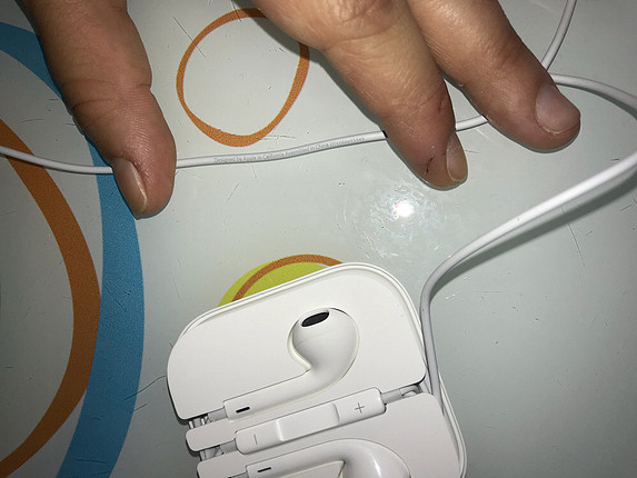 Orjinal iphone şarj ve kulaklık