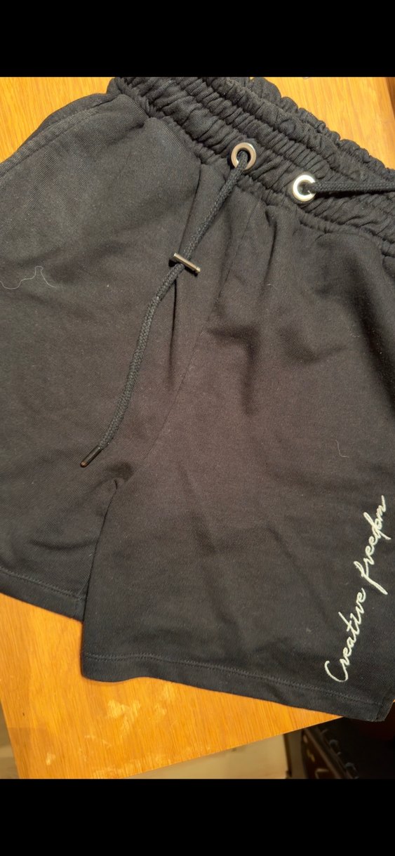 Siyah Parlak Baskılı Hamile Mini Şort - Görsel 2