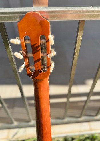 Klasik Kahverengi Gitar - Görsel 4