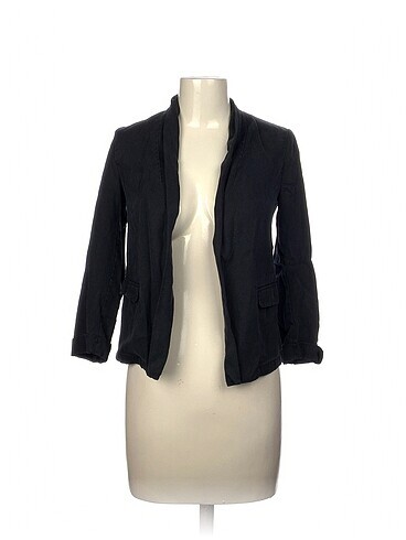 Bershka Blazer %70 İndirimli.