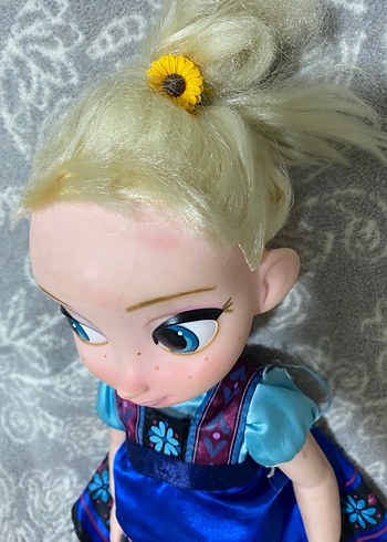 Parlak Mavi Elbiseli Bebek - Görsel 2