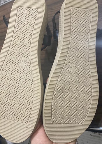 Bej Yılan Desenli Kadın Günlük Ayakkabı - Görsel 4