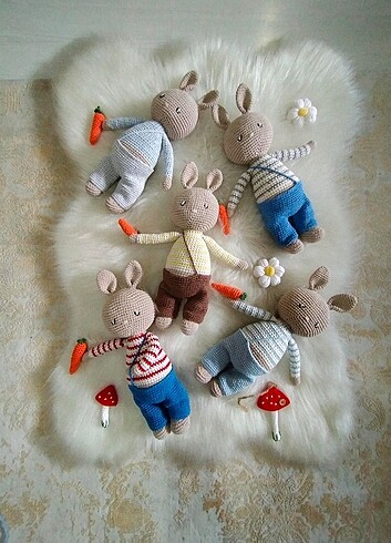 Havuçlu tavşan amigurumi