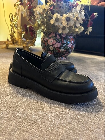 39 Beden Desa siyah deri loafer?sadece bir kere giyildi