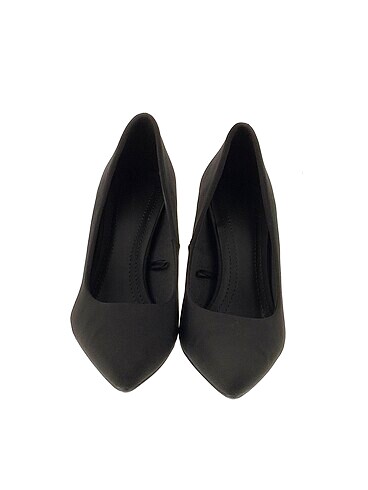 40 Beden Bershka Stiletto %70 İndirimli.