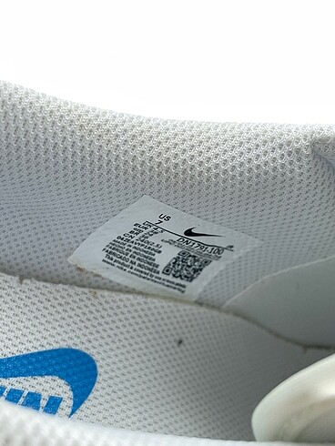 38 Beden beyaz Renk Nike Spor Ayakkabı %70 İndirimli.