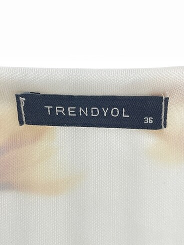 36 Beden çeşitli Renk Trendyol & Milla Kısa Elbise %70 İndirimli.