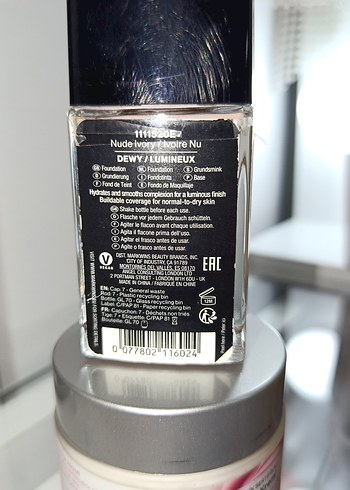 Wet n wild Wet n Wild Nude Ivory Foundation