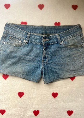 Levis Sort