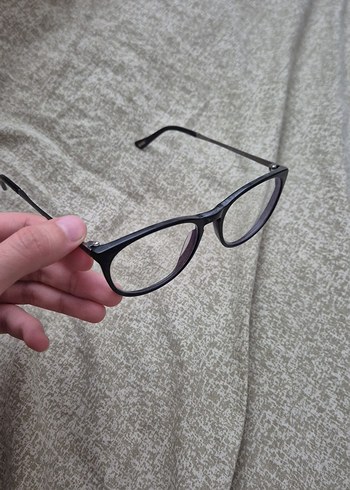 Siyah Kenarlı Gri Siyah Gözlük - Görsel 2