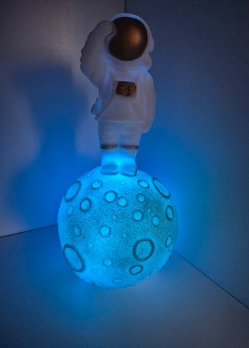 Ay Üzerinde Astronot Rengarenk Işıklı Gece Lambası - Görsel 9