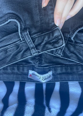 Siyah boncuk detaylı Fit Kadın Kot Pantolon - Görsel 4