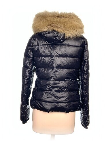 m Beden Zara Mont %70 İndirimli.