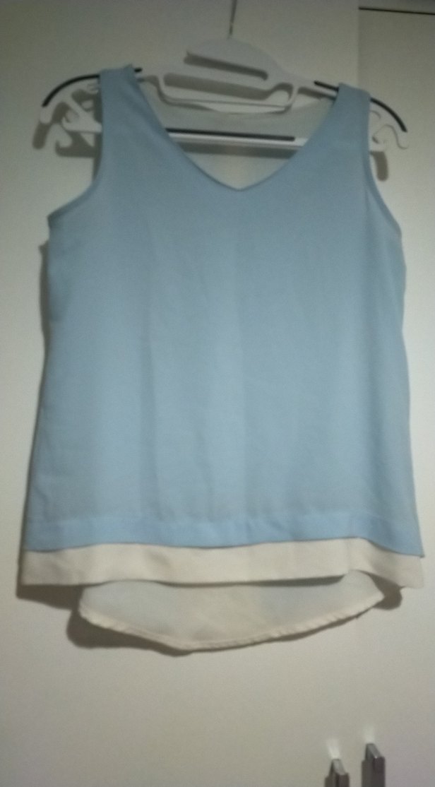 Mavi V Yaka Kolsuz Bluz - Görsel 3