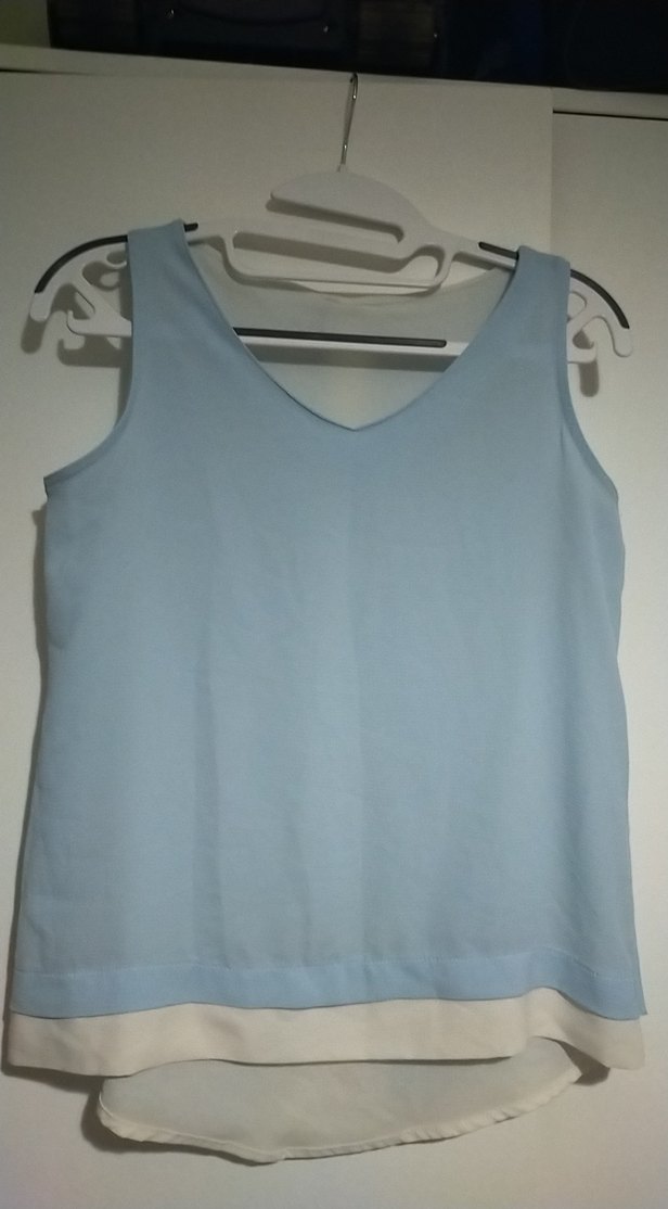 Mavi V Yaka Kolsuz Bluz - Görsel 2