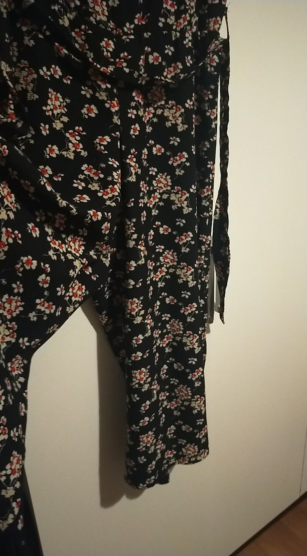 Siyah Çiçekli midi tulum - Görsel 4