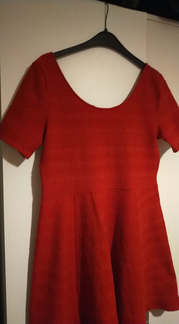 Kırmızı Pilili Midi Elbise - Görsel 2