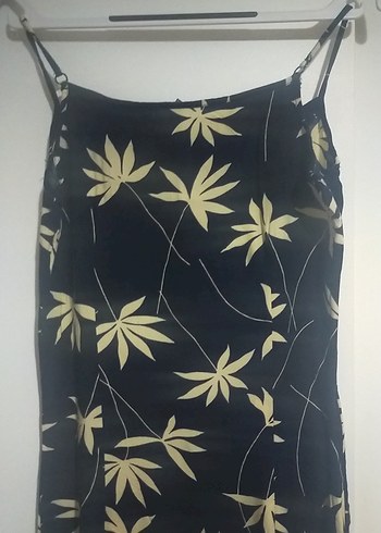 Siyah sarı yaprak desenli elbise - Görsel 9