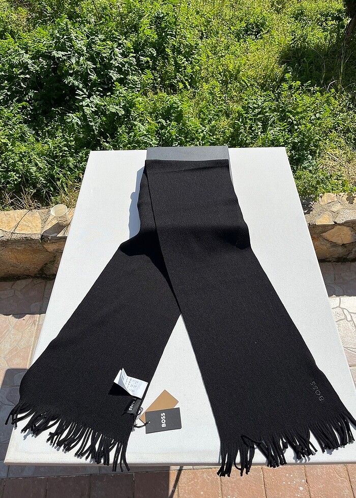 Boss Etiketli Erkek Atkı - Görsel 3