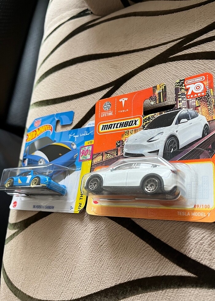 Hotwheels Matchbox Kapalı Kutu Arabalar - Görsel 4
