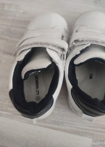 22 Beden Erkek Çocuk Beyaz Zebra Desenli Spor Ayakkabı