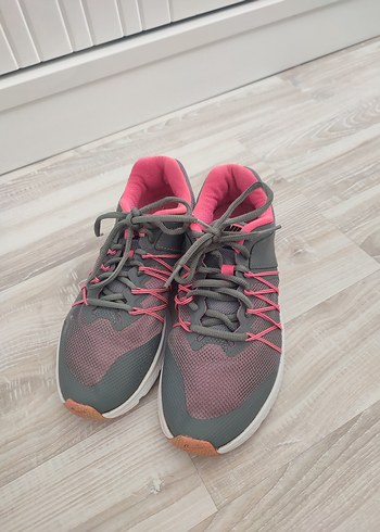 Nike Nike Air Gri-Pembe Bağcıklı Kadın Spor Ayakkabı