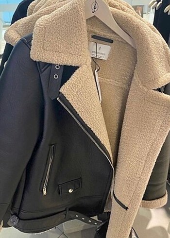 Stradivarius Kürk Detaylı Siyah Deri Günlük Ceket