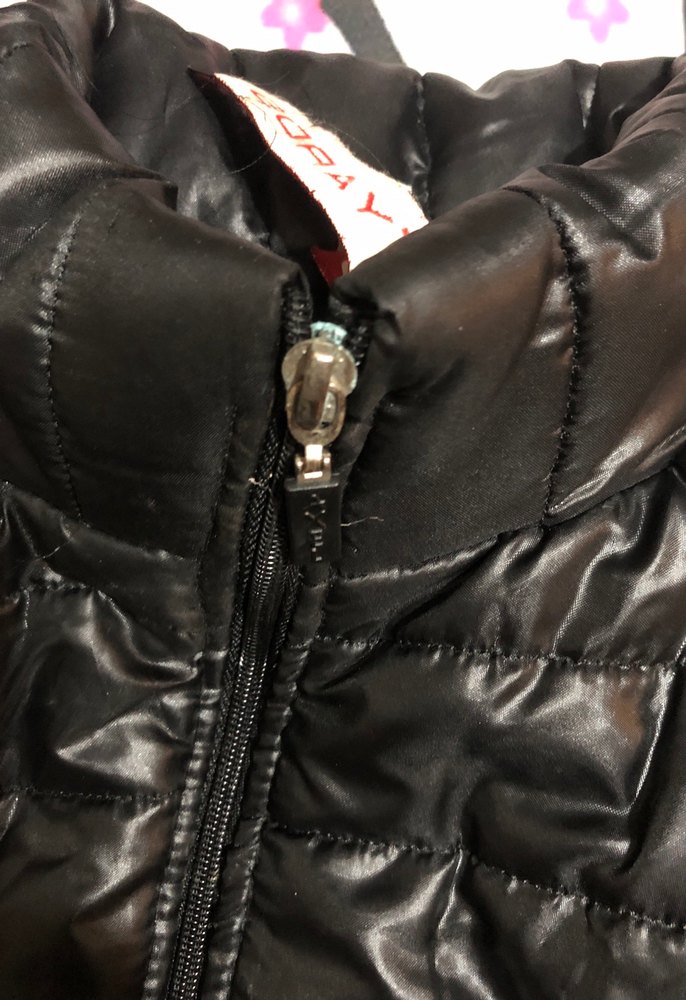 Siyah Fermuarlı Kadın Şişme Yelek - Görsel 3