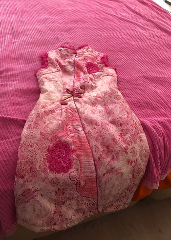 Pembe Nakışlı kısa Kadın Elbisesi