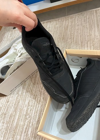 37 Beden siyah Renk Siyah Bağcıklı Adidas Spor Ayakkabı
