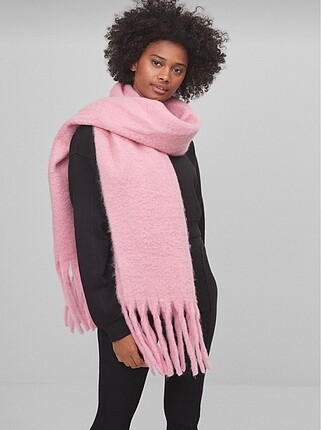 Bershka pembe atkı