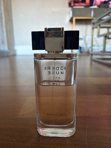 Estee Lauder Modern Muse