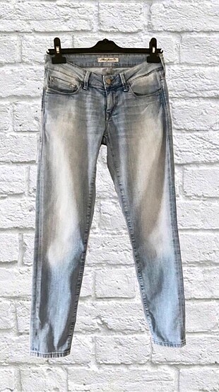 26 Beden mavi Renk Mavi Jeans Jean