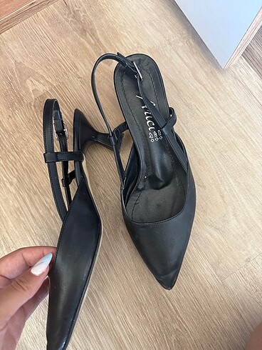 37 Beden siyah Renk Stiletto ayakkabı yazlık