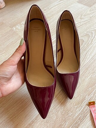 Zara Bordo rugan stiletto