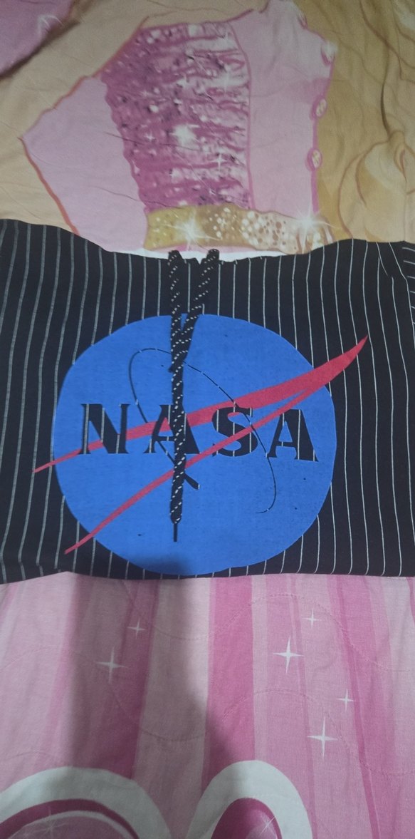 NASA Baskılı Siyah Çizgili Tişört - Görsel 3