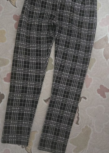 Kız Çocuk Gri Ekoseli Düğmeli Tayt - Görsel 2