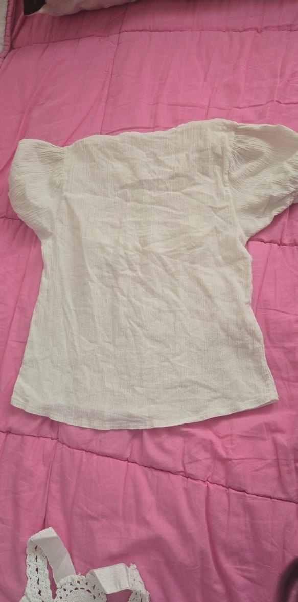 Kız Çocuk Beyaz Keten Fırfırlı Bluz - Görsel 3