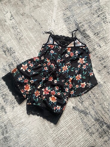 Trendyol & Milla Pijama Takımı