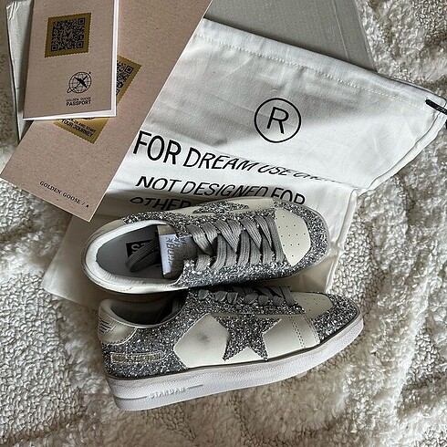 Golden Goose Stardan ????