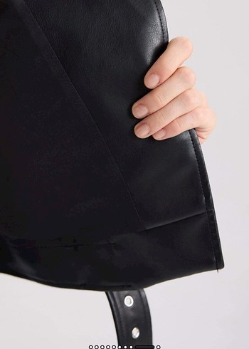 Siyah Kadın Deri Biker Ceket - Görsel 4