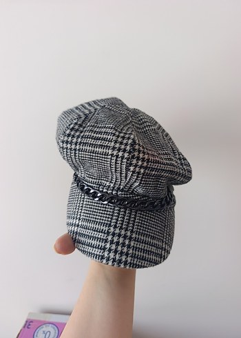 Gri Ekoseli Zincir Detaylı Kadın Şapka - Görsel 4