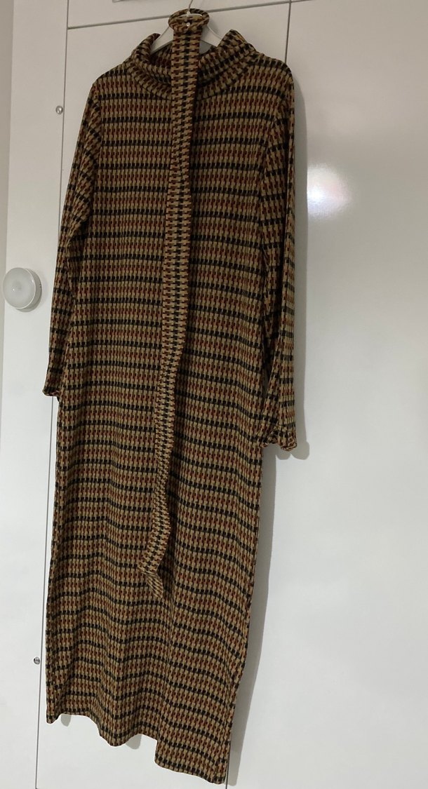 Uzun Kollu Kahverengi Örme Elbise S,M - Görsel 2