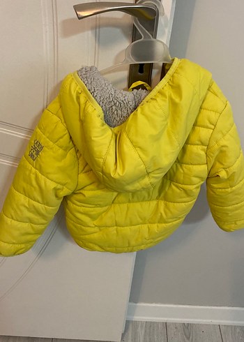 Sarı Kapüşonlu Fermuarlı Erkek Çocuk Mont - Görsel 4