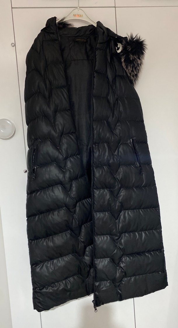 Kürk Detaylı Siyah Uzun Kadın Yelek - Görsel 2