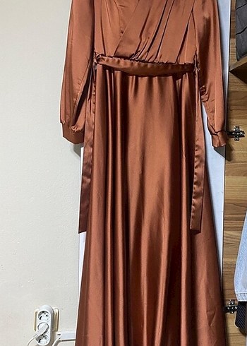 Kahverengi Uzun Drapeli Kadın Elbise M bedene uygun - Görsel 7